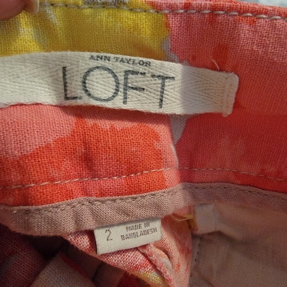 ann Taylor loft linen blend floral print shorts size 2 - Picture 3 of 4